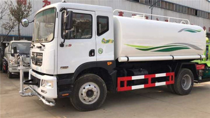 灑水車與洗掃車對比解析 如何選擇適合您需求的車型